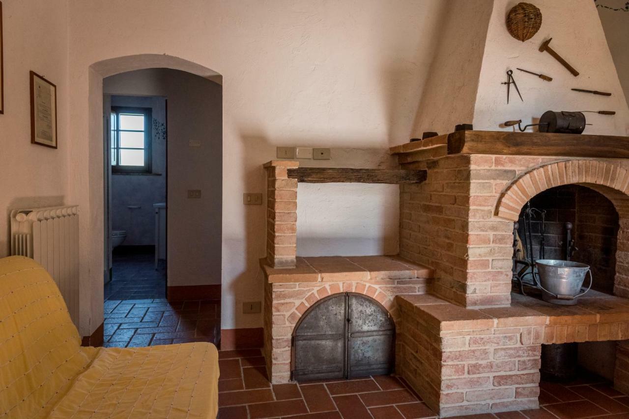 Agriturismo Le Tre Pietre - Podere Nel Chianti Quercegrossa エクステリア 写真