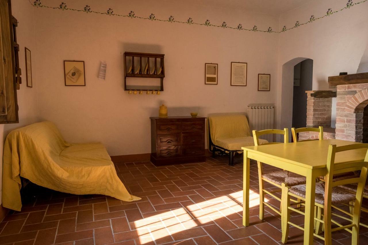 Agriturismo Le Tre Pietre - Podere Nel Chianti Quercegrossa エクステリア 写真